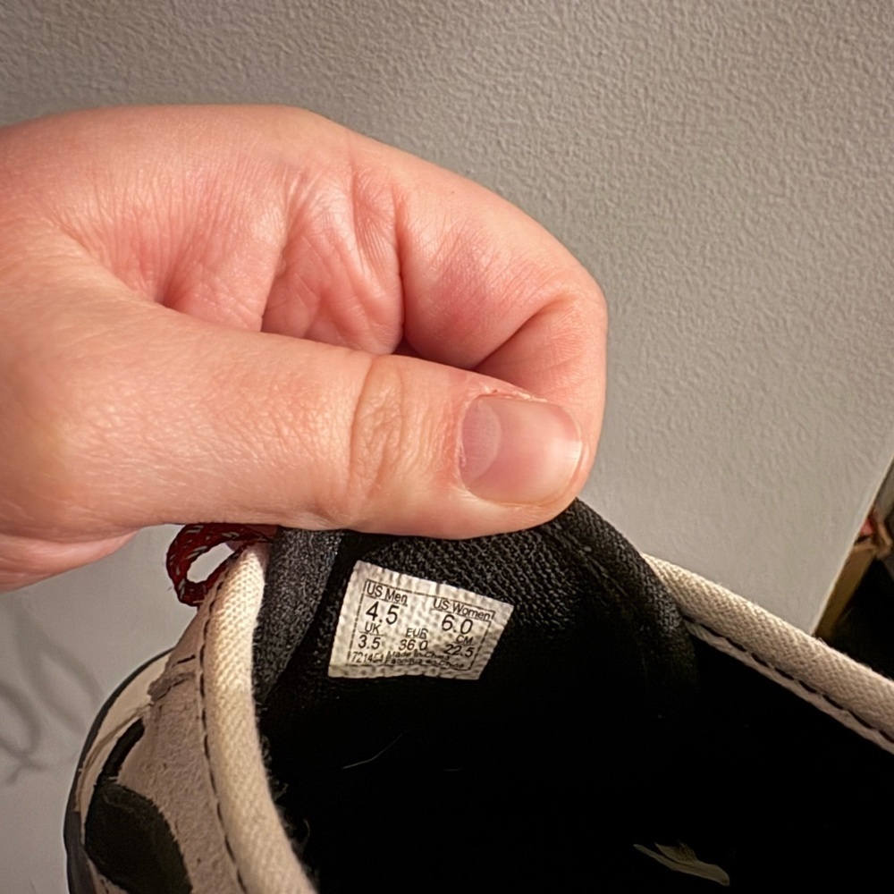 Women’s Sentry Old Skool Vans - Picture 5 of 6